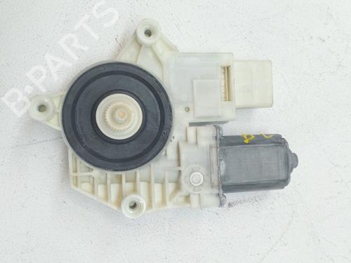 Right front window motor PEUGEOT 308 II (LB_, LP_, LW_, LH_, L3_) 1.2 THP 130 | BP24659200E20 