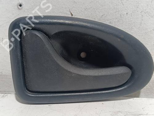 Venstre fortil invendig håndtag RENAULT MEGANE I Classic (LA0/1_) 1.6 e (LA0F, LA0S) (90 hp) 25986772