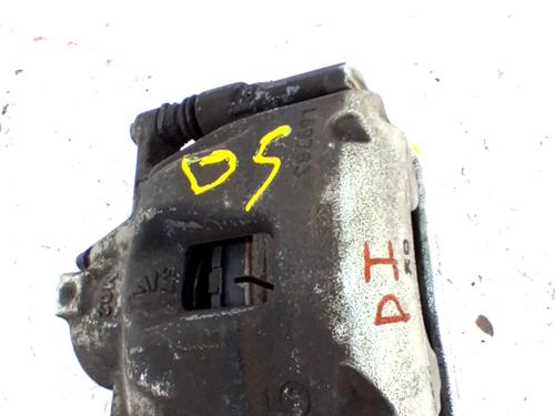 Venstre bremsekaliper foran Venstre bremsekaliper foran TOYOTA COROLLA Estate (_E21_) 1.8 Hybrid (ZWE211W) (122 hp) 33763536 33763536