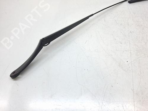 Front windshield wiper arm FORD FIESTA VII (HJ, HF) 1.1 Ti-VCT | BP28975249C143 