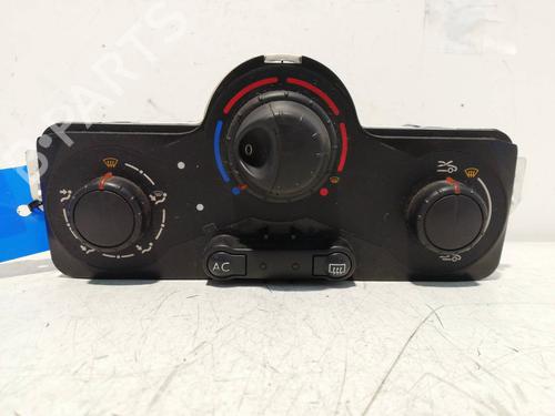 AC Styreenhet / Manøvreringsenhet RENAULT CLIO III (BR0/1, CR0/1) 1.5 dCi (C/BR0G, C/BR1G) (68 hp) 25460596