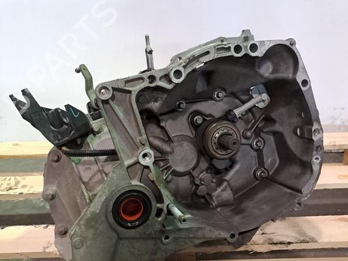 gearbox-renault-clio-iii-br01-cr01-2005-2006-2007-2008-2009-2010-2011-2012-2013-2014-23377895 main image