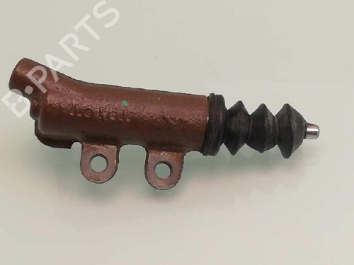 Used Clutch slave cylinder TOYOTA HILUX VIII Pickup (_N1_) 2.4 D 4WD (GUN125_, GUN125R) (150 hp) 30451706