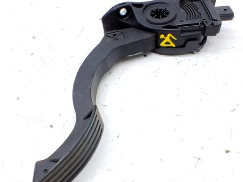 Pedal Pedal VOLVO V40 Cross Country (526) D2 (114 hp) 36321458 36321458