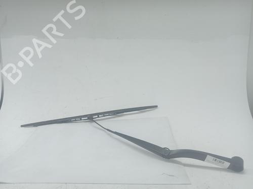 Used Front windshield wiper arm HYUNDAI TUCSON (TL, TLE) 1.6 T-GDi (177 hp) 23976279