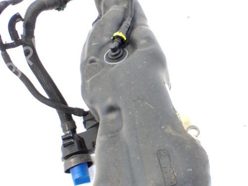 AdBlue-tank AdBlue-tank TOYOTA LAND CRUISER PRADO (_J15_) 2.8 D-4D (GDJ150_, GDJ155_, GDJ150, GDJ151) (177 hp) 35977345 35977345