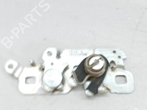 Used Hood lock Hood lock PEUGEOT 2008 II (UD_, US_, UY_, UJ_, UR_, UC_) 1.2 PureTech 100 (USHNK) (101 hp) 34238481 34238481