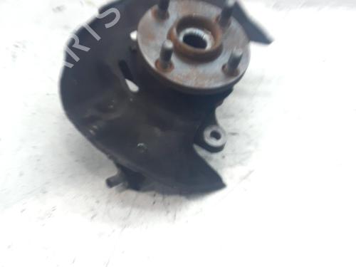 Used Right front steering knuckle Right front steering knuckle TOYOTA COROLLA Saloon (_E12_) 2.0 D-4D (CDE120_, CDE120R) (90 hp) 34341933 34341933