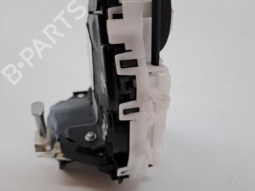 Rear right lock TOYOTA YARIS (_P13_) 1.5 Hybrid (NHP130_, NHP130) | BP23366690C99 
