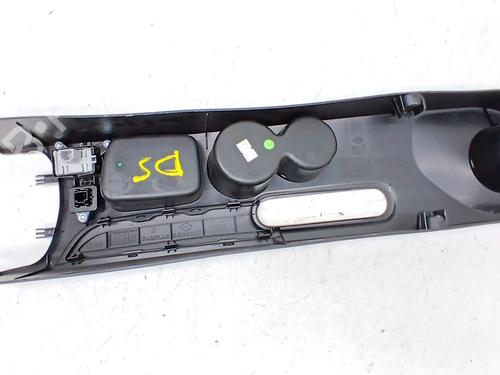 Mittelkonsole Mittelkonsole RENAULT CLIO IV (BH_) 1.5 dCi 90 (90 hp) 34114586 34114586