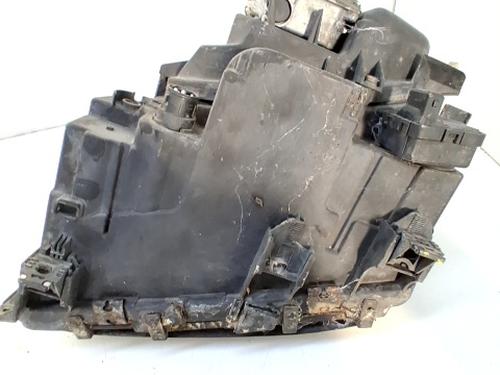 Used Right headlight AUDI A8 D2 (4D2, 4D8) 2.5 TDI (180 hp) 30054741