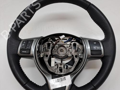 Used Steering wheel TOYOTA YARIS (_P13_) 1.5 Hybrid (NHP130_, NHP130) (101 hp) 23288103