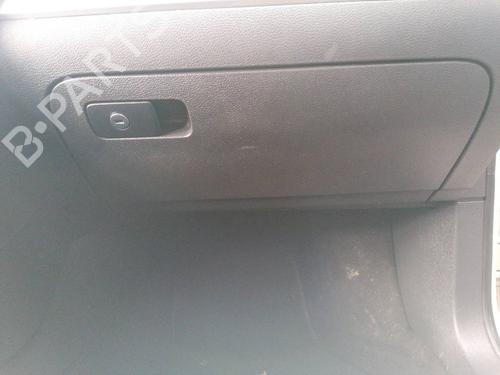 Used Glove box VW GOLF VI (5K1) 2.0 TDI (110 hp) 23420726