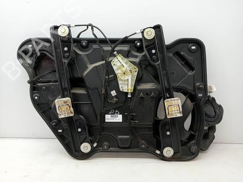 Mechanizm podnoszenia szyby przedniej prawej FIAT FREEMONT (345_) 2.0 JTD K68043734AA
