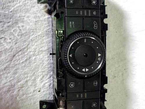Used Climate control Climate control MERCEDES-BENZ SPRINTER 3-t Van (B906) 211 CDI (906.611, 906.613) (109 hp) 33764848 33764848