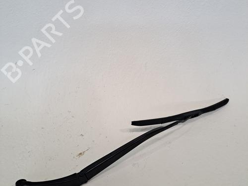 Front windshield wiper arm LEXUS IS III (_E3_) 300h (AVE30_, AVE30R) | BP25737521C143 
