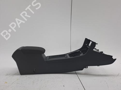 Used Armrest / Center console VW GOLF VII Variant (BA5, BV5) 1.2 TSI (110 hp) 23370887
