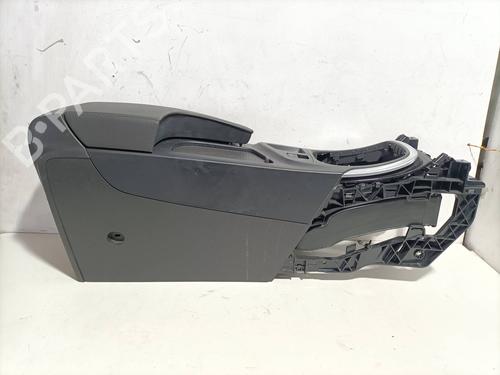 Used Armrest / Center console OPEL INSIGNIA A Saloon (G09) 2.0 CDTI (69) (131 hp) 28336470