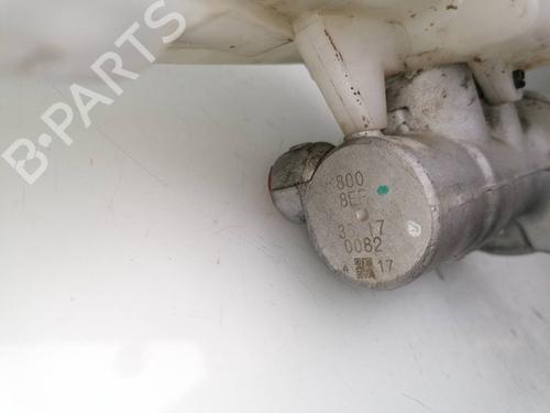 Used Brake master cylinder TOYOTA HILUX VIII Pickup (_N1_) 2.4 D 4WD (GUN125_, GUN125R) (150 hp) 27461689