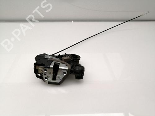Used Front right lock SUZUKI GRAND VITARA II (JT, TE, TD) 1.9 DDiS All-wheel Drive (JT419, TD44, JB419WD, JB419XD,... (129 hp) 23458281