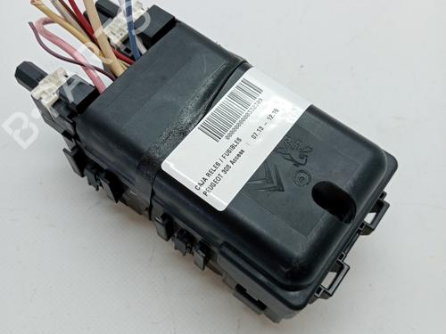Fuse box PEUGEOT 308 II (LB_, LP_, LW_, LH_, L3_) 1.2 THP 130 | BP23343852E1 