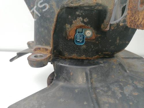 Used Right rear steering knuckle FORD KUGA I 2.0 TDCi (140 hp) 23651507