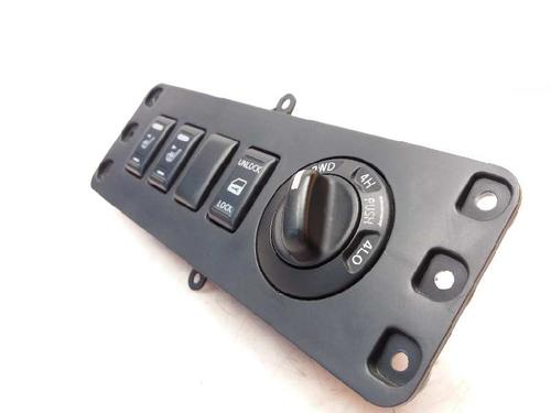 Used Switch NISSAN NAVARA NP300 (D40) 2.5 dCi 4WD (D40TT, D40T, D40M, D40BB) (190 hp) 23650686