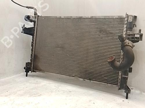 Used Water radiator Water radiator OPEL CORSA C (X01) 1.3 CDTI (F08, F68) (70 hp) 36522867 36522867