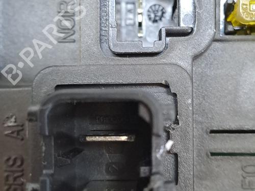 Fuse box PEUGEOT 407 (6D_) 1.6 HDi 110 (6D9HZC, 6D9HYC) | BP24883897E1