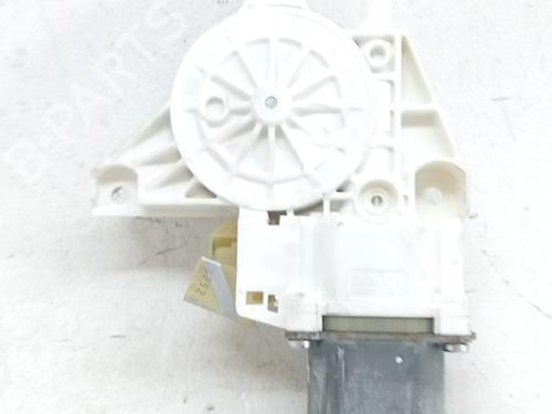 Used Right rear window motor Right rear window motor MERCEDES-BENZ M-CLASS (W164) ML 320 CDI 4-matic (164.124, 164.125, 164.122) (211 hp) 35968191 35968191