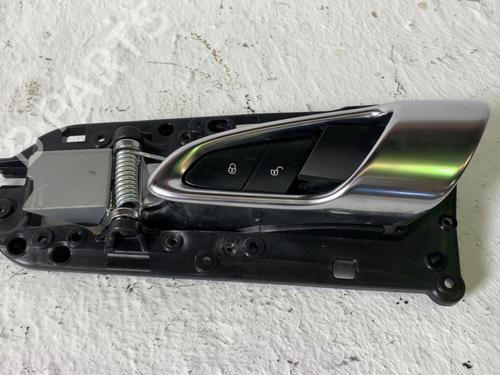 Used Front left interior door handle Front left interior door handle PORSCHE CAYENNE (92A) 3.0 Diesel (245 hp) 39741665 39741665