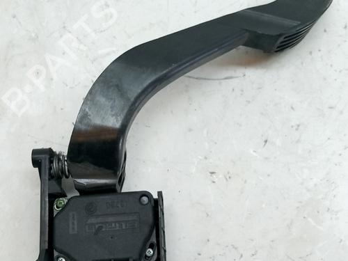 Pedal LANCIA YPSILON (843_) 1.3 JTD (843.AXD11, 843.AXD1A) (70 hp) 31086522