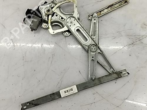 Used Right front window motor TOYOTA YARIS (_P13_) 1.5 (NSP131_) (112 hp) 30655790