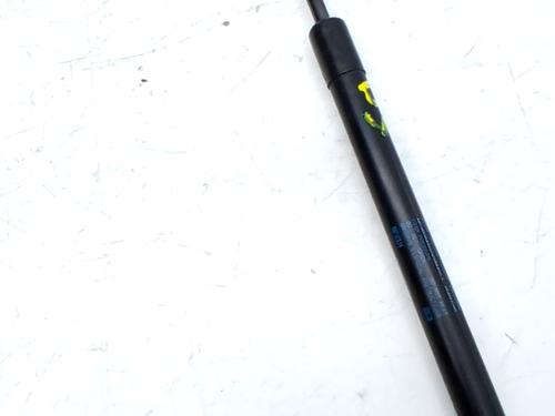 Heckklappendämpfer für VW POLO IV (9N_, 9A_) 1.4 TDI (70 hp) 32106913