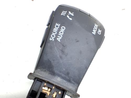 Used Switch Switch DACIA DUSTER (HM_) 1.5 dCi 115 (HMAD) (116 hp) 33763373 33763373