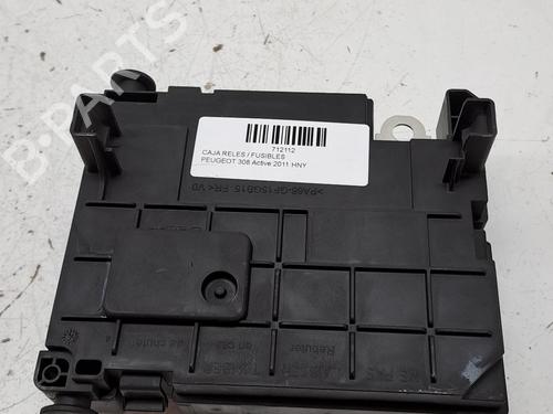 Fuse box PEUGEOT 308 II (LB_, LP_, LW_, LH_, L3_) 1.2 THP 130 | BP27672939E1 