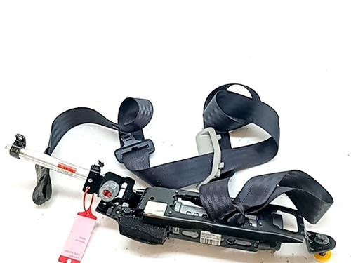 Used Front right seatbelt VOLVO C30 (533) 1.6 D (109 hp) 30920353