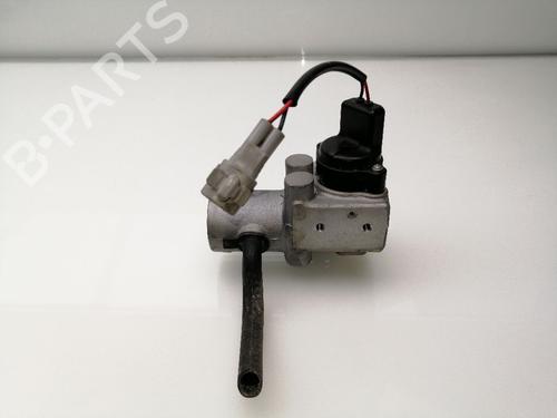 Used Brake master cylinder TOYOTA PRIUS Liftback (_W2_) 1.5 Hybrid (NHW20_, NHW20R) (112 hp) 23404908
