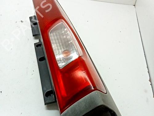 Høyre baklys RENAULT TRAFIC II Van (FL) 2.5 dCi 145 (FL0J) (146 hp) 30054803