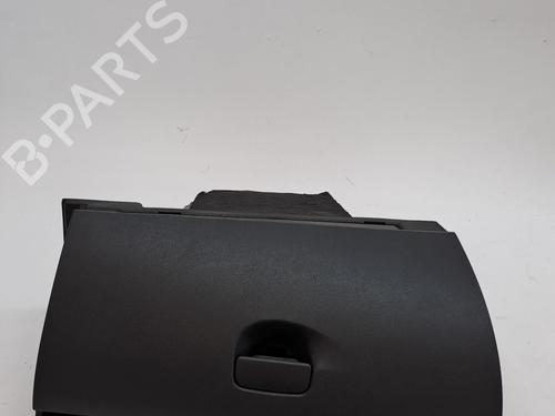Used Glove box RENAULT MEGANE III Hatchback (BZ0/1_, B3_) 1.5 dCi (106 hp) 26233299
