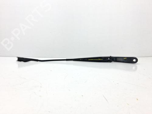Used Front windshield wiper arm MG MG ZS SUV 1.5 VTi (106 hp) 28141762