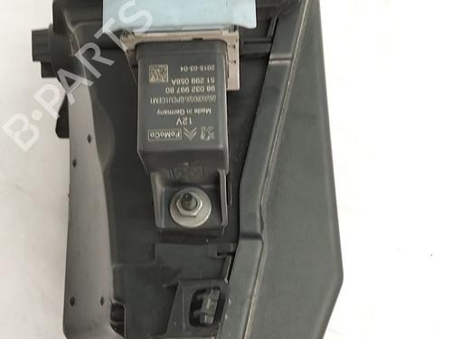 Fuse box CITROËN C4 Picasso II 2.0 BlueHDi 150 | BP38749122E1 - Image 3