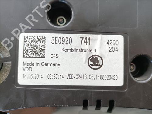 Instrument cluster SKODA OCTAVIA III (5E3, NL3, NR3) 1.6 TDI | BP25465421C47 