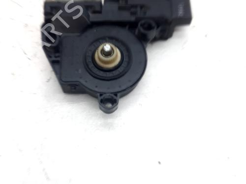 rudehejsemotor-forskrm-venstre-audi-a4-b6-8e2-2000-2001-2002-2003-2004-2005-35771749 main image