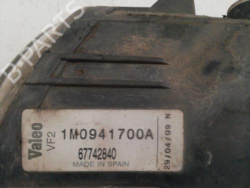 Used Right front fog light SEAT TOLEDO II (1M2) 1.6 (100 hp) 25464967