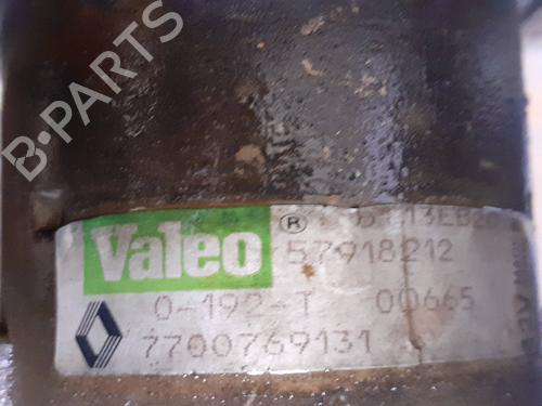 Used Radiator fan RENAULT 19 I Chamade (L53_) 1.9 D (L534, L53J) (64 hp) 25457685