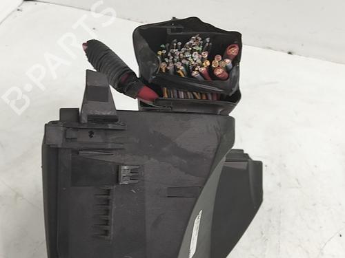 Fuse box LAND ROVER RANGE ROVER EVOQUE (L538) 2.0 D 4x4 | BP39740445E1 - Image 4