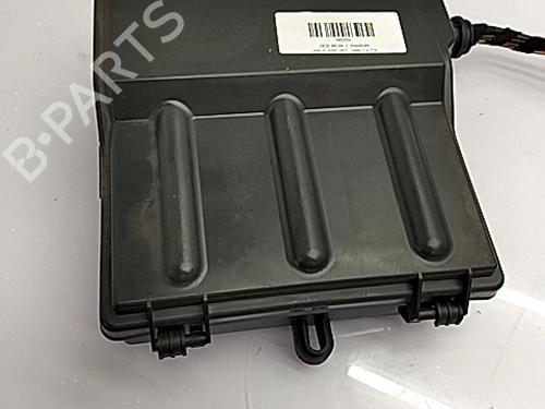Sikringsdåse AUDI A4 B8 (8K2) 2.0 TFSI (211 hp) 30408232