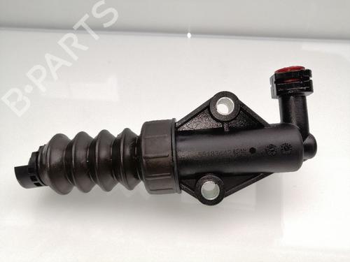 Used Clutch slave cylinder FIAT GRANDE PUNTO (199_) 1.4 (199AXB1A) (75 hp) 23419004