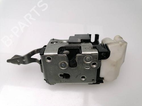 Used Front left lock PEUGEOT BOXER Van (244) 2.8 HDi (126 hp) 23652129